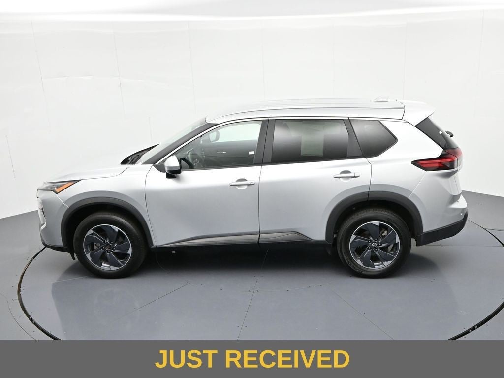 2024 Nissan Rogue FWD SV