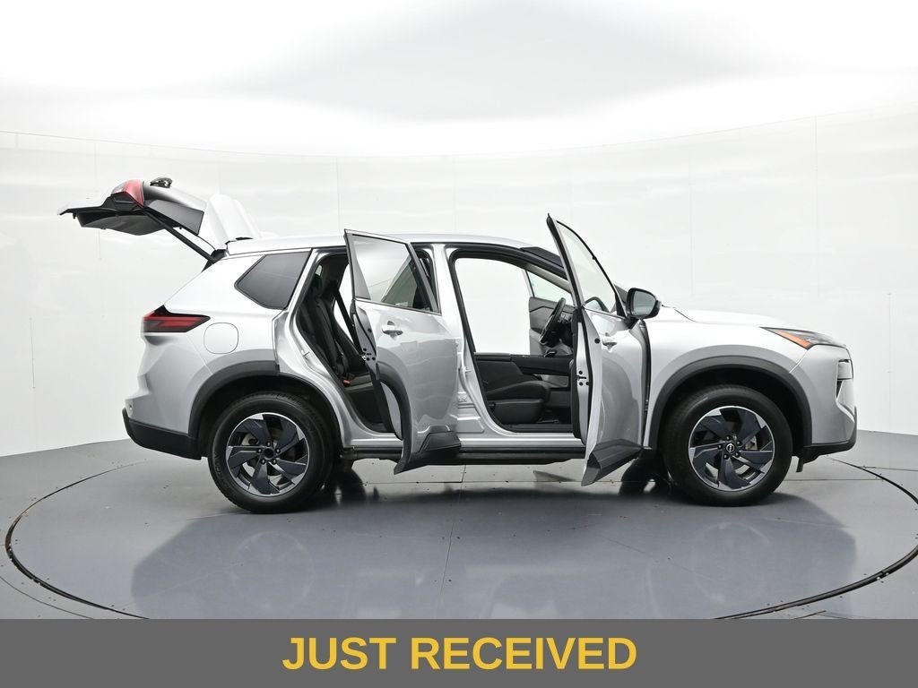 2024 Nissan Rogue FWD SV