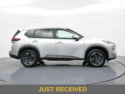 2024 Nissan Rogue FWD SV