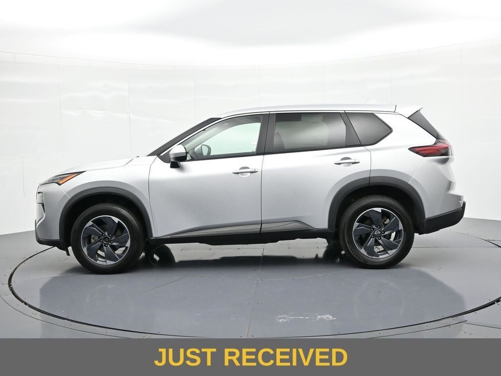 2024 Nissan Rogue FWD SV
