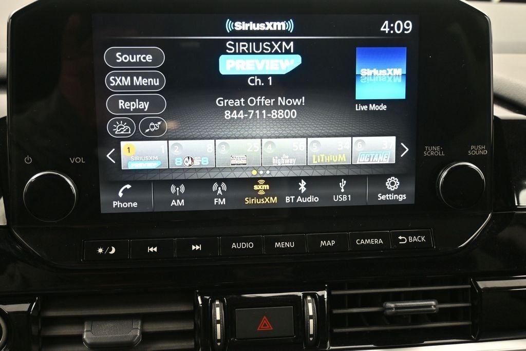 2024 Nissan Pathfinder SL 2WD