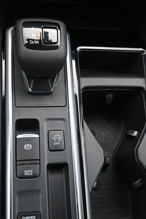 2024 Nissan Pathfinder SL 2WD
