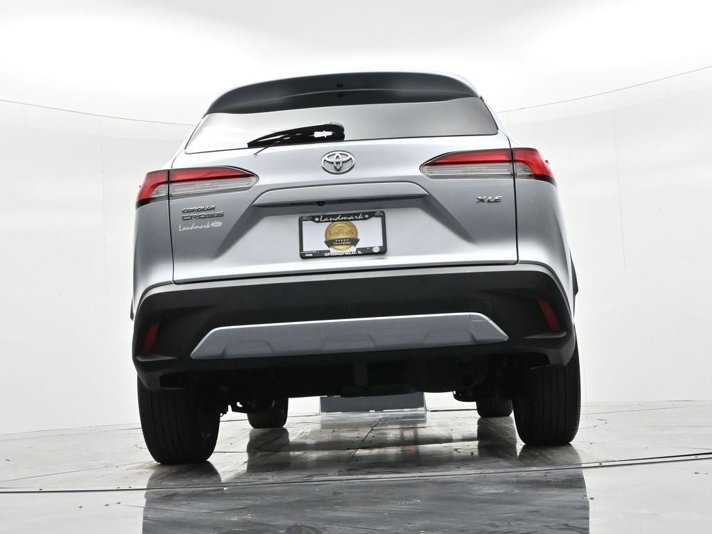 2024 Toyota Corolla Cross XLE 2WD (Natl)