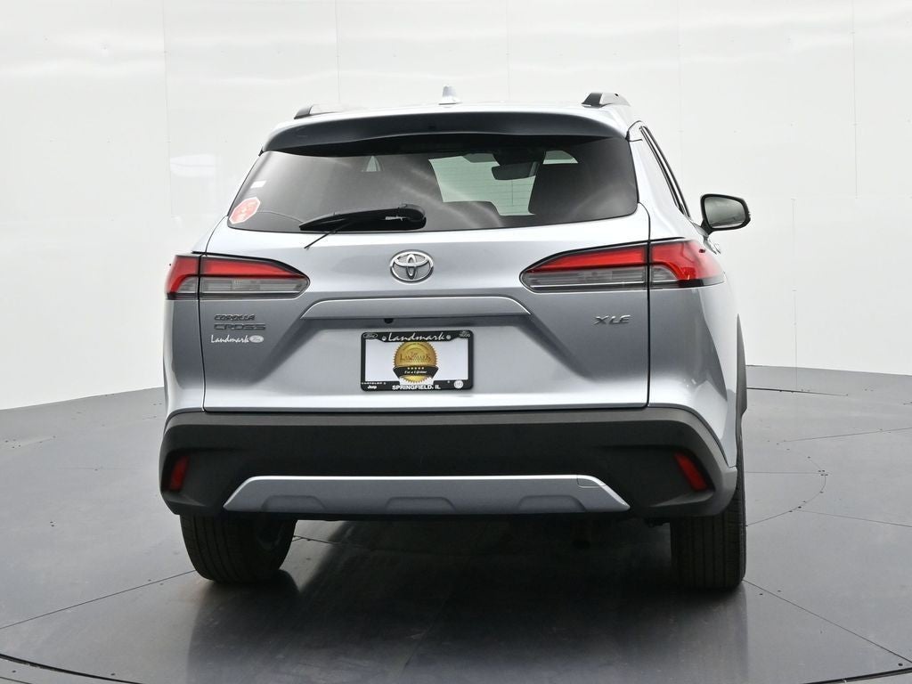 2024 Toyota Corolla Cross XLE 2WD (Natl)