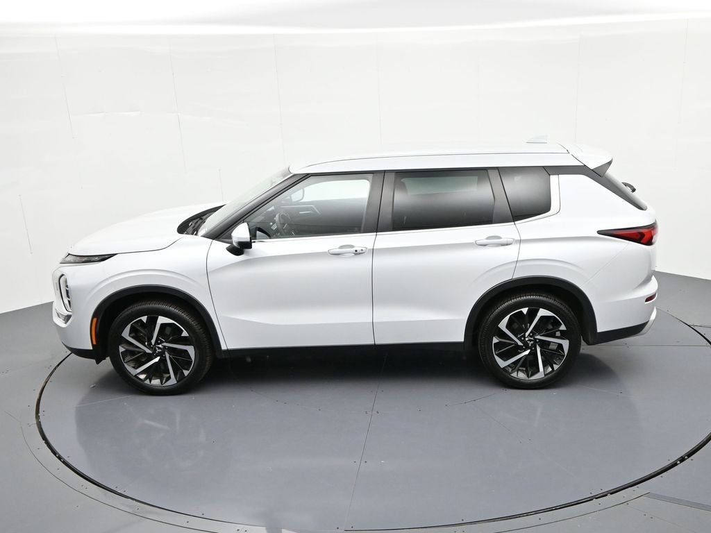 2023 Mitsubishi Outlander SE S-AWC