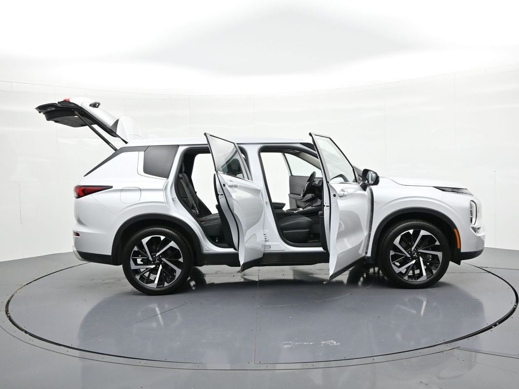 2023 Mitsubishi Outlander SE S-AWC