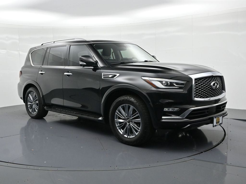 2022 INFINITI QX80 LUXE RWD