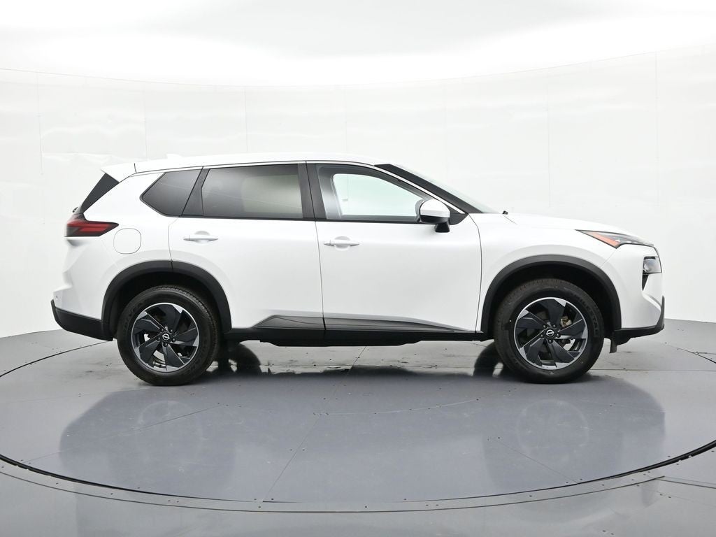 2024 Nissan Rogue FWD SV