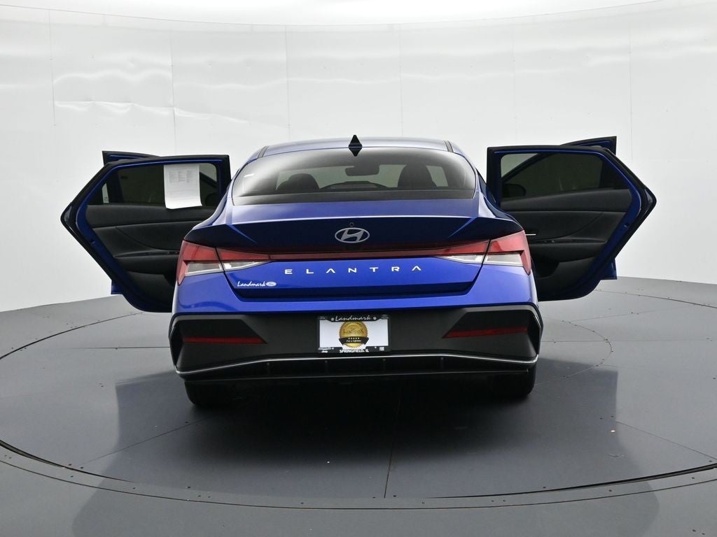 2024 Hyundai Elantra SEL IVT