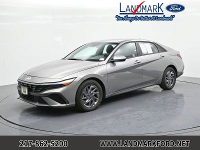 2024 Hyundai Elantra SEL IVT