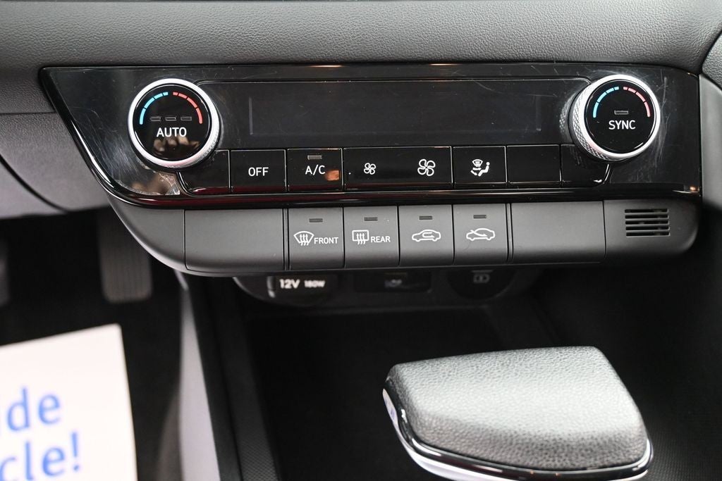 2024 Hyundai Elantra SEL IVT