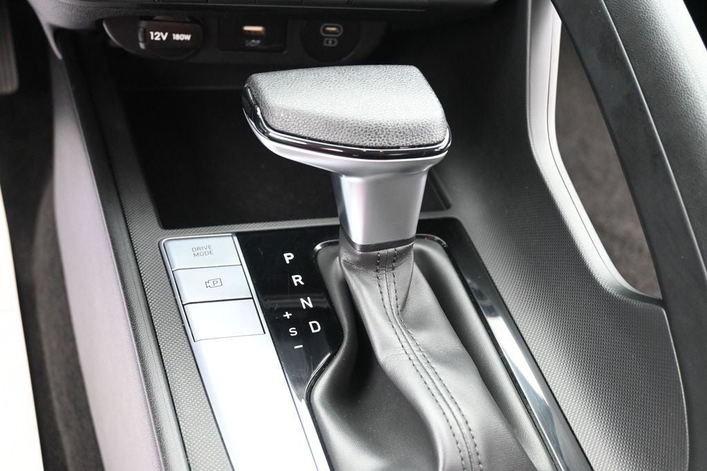 2024 Hyundai Elantra SEL IVT