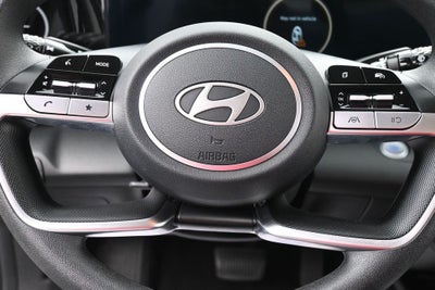 2024 Hyundai Elantra SEL IVT