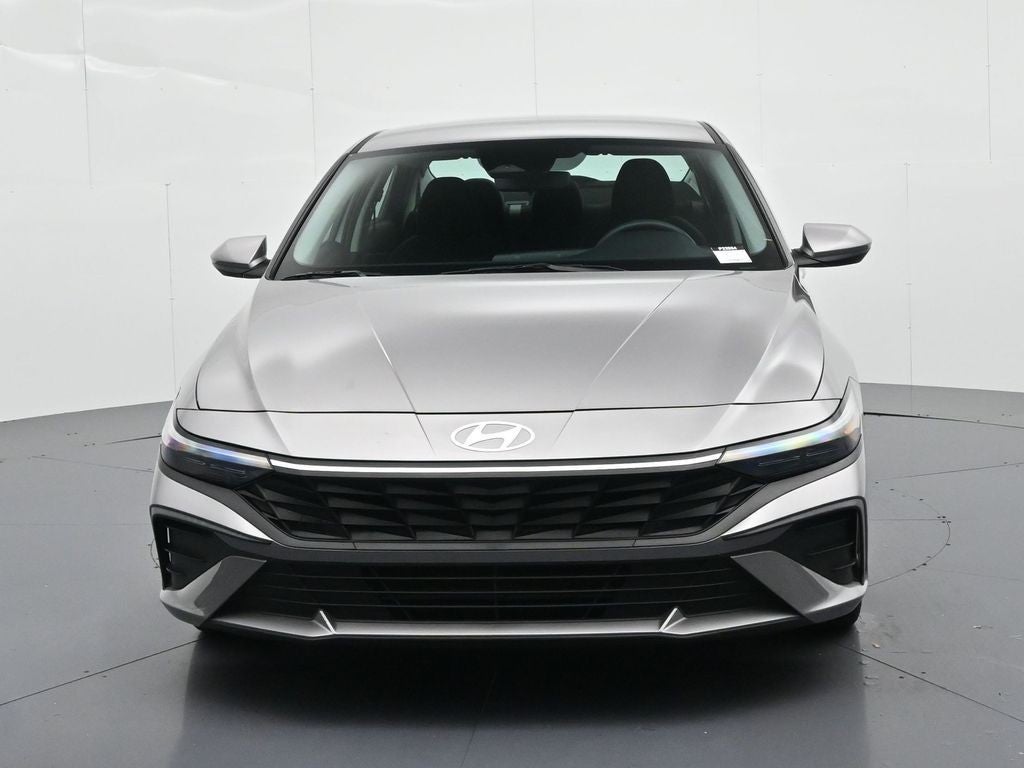 2024 Hyundai Elantra SEL IVT