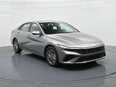 2024 Hyundai Elantra SEL IVT