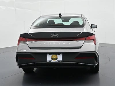 2024 Hyundai Elantra SEL IVT