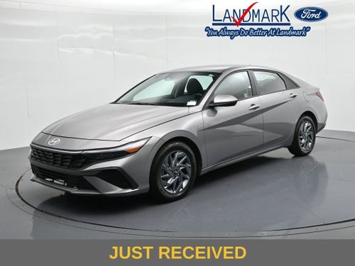 2024 Hyundai Elantra SEL IVT
