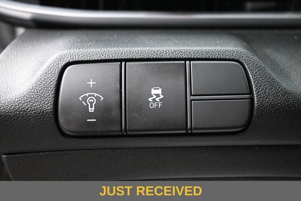 2024 Hyundai Elantra SEL IVT