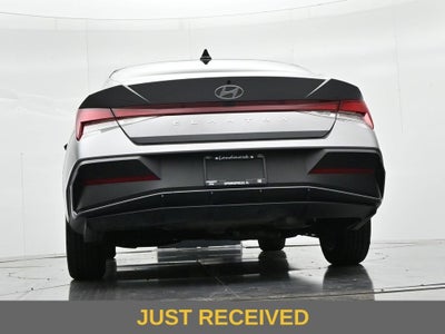 2024 Hyundai Elantra SEL IVT