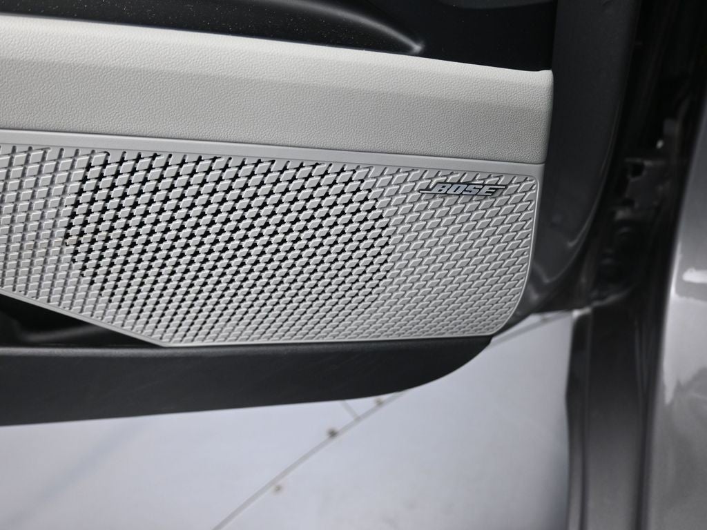 2024 Hyundai Elantra Limited IVT