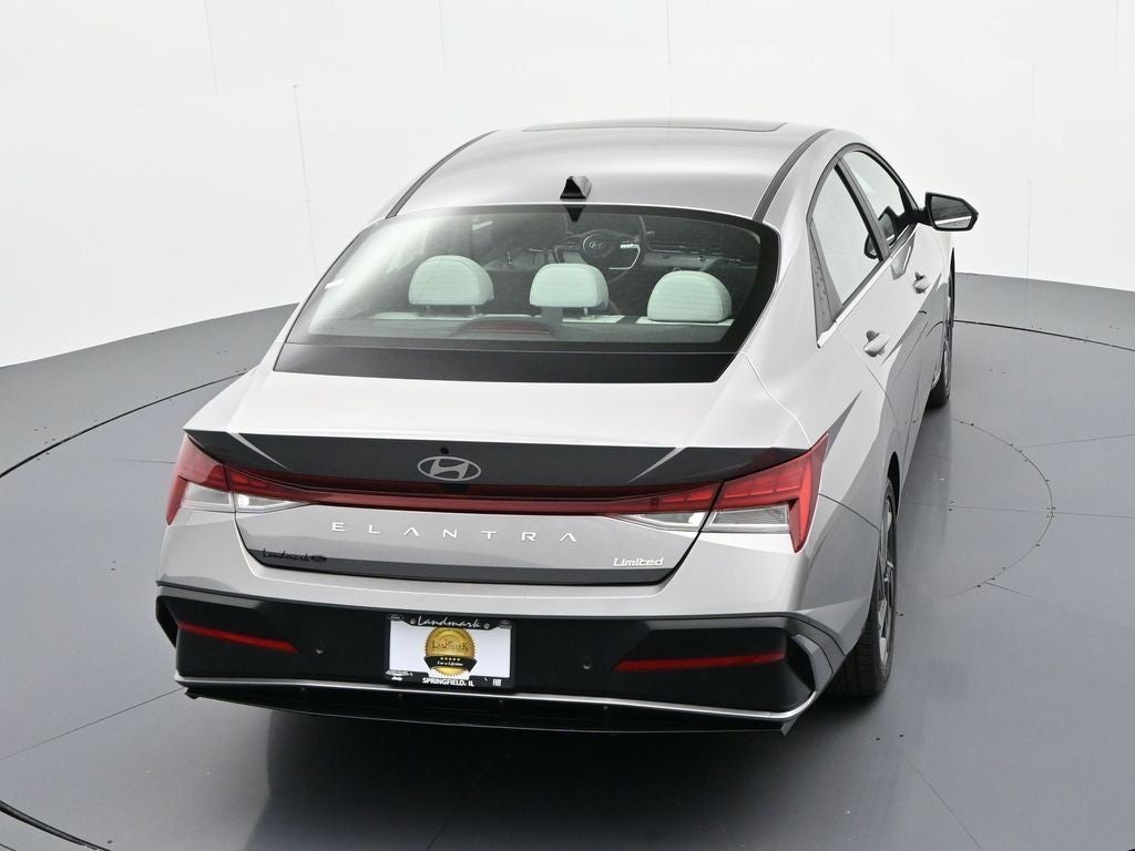 2024 Hyundai Elantra Limited IVT