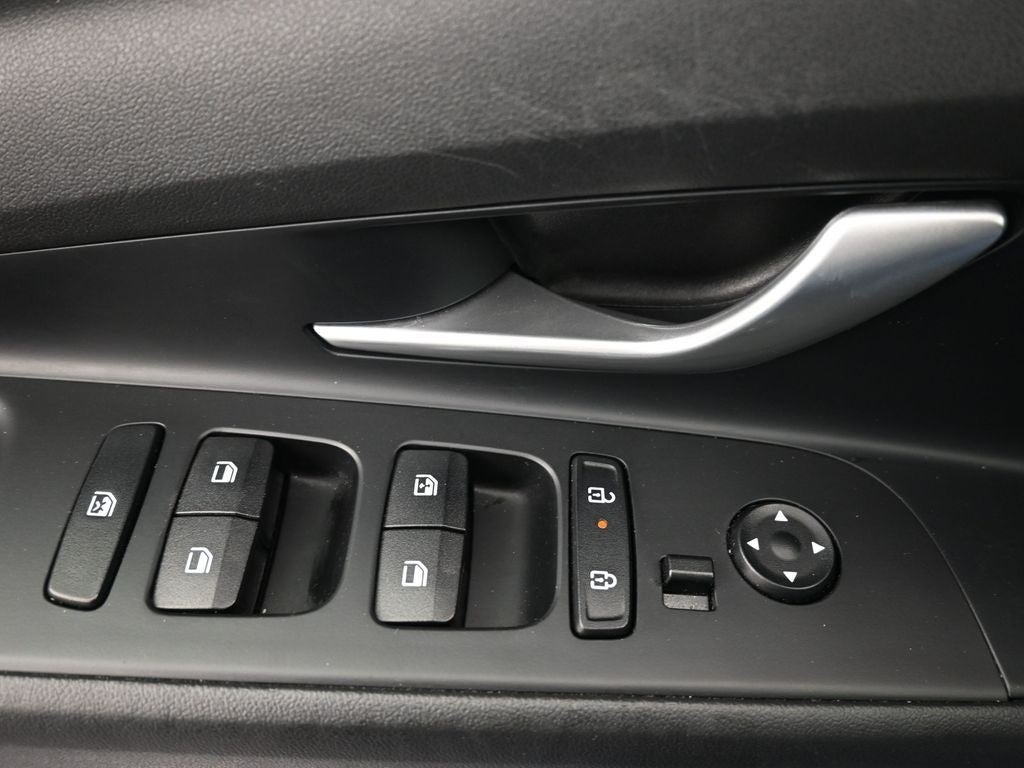 2025 Hyundai Elantra SEL Convenience IVT