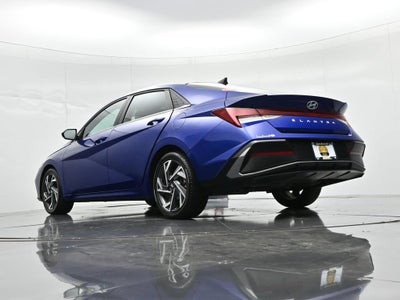 2025 Hyundai Elantra SEL Convenience IVT