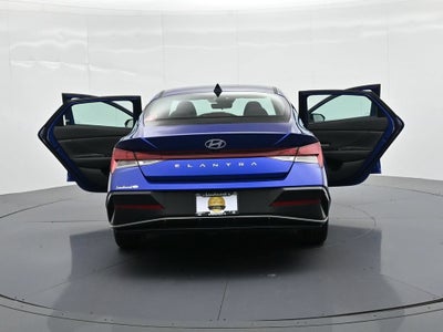 2025 Hyundai Elantra SEL Convenience IVT