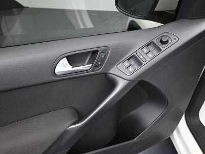 2014 Volkswagen Tiguan 4MOTION 4dr Auto S
