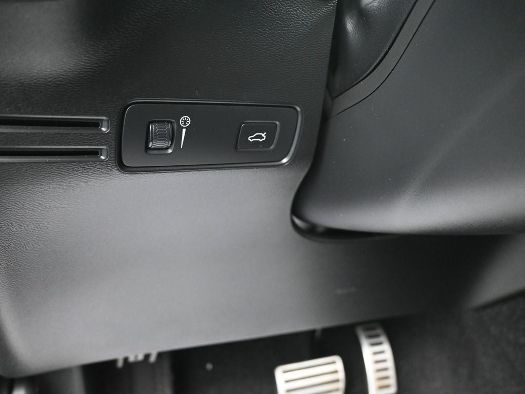 2020 Volvo XC40 T4 FWD R-Design