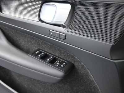 2020 Volvo XC40 T4 FWD R-Design