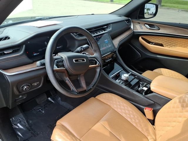 2023 Jeep Grand Cherokee Summit