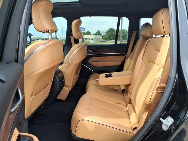 2023 Jeep Grand Cherokee Summit