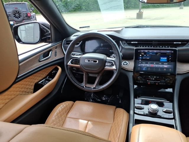 2023 Jeep Grand Cherokee Summit