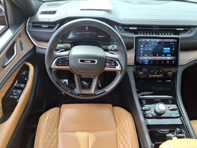 2023 Jeep Grand Cherokee Summit