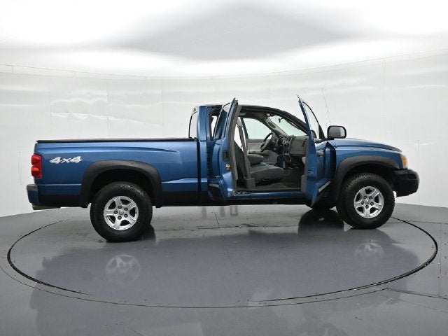 2005 Dodge Dakota SLT