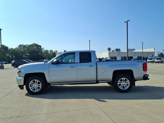 Used 2016 Chevrolet Silverado 1500 LT with VIN 1GCVKRECXGZ277039 for sale in Taylorville, IL