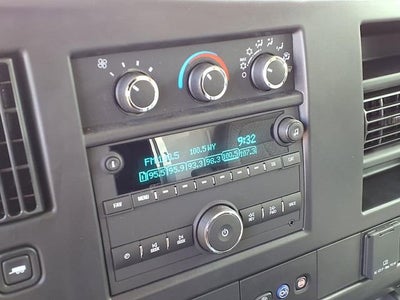 2025 Chevrolet Express Cutaway 3500 1WT