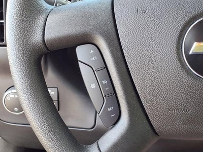 2025 Chevrolet Express Cutaway 3500 1WT